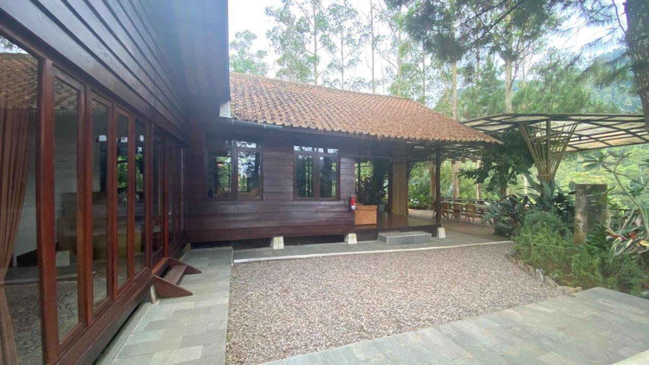 The Lodge Maribaya Cikareumbi Ngoại thất bức ảnh