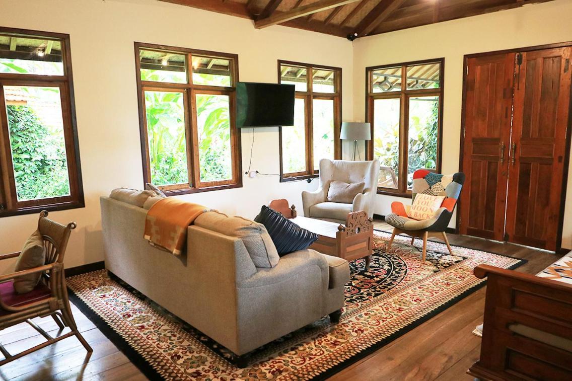 The Lodge Maribaya Cikareumbi Ngoại thất bức ảnh